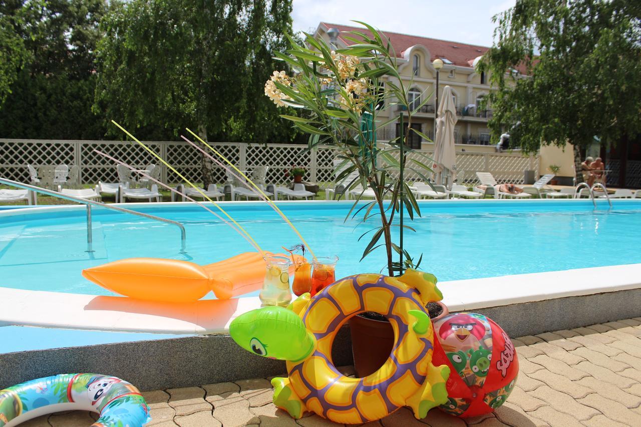 Matyas Kiraly Gyogy- Es Wellness Hotel Hajduszoboszlo Exterior photo