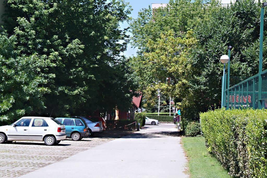 Matyas Kiraly Gyogy- Es Wellness Hotel Hajduszoboszlo Exterior photo